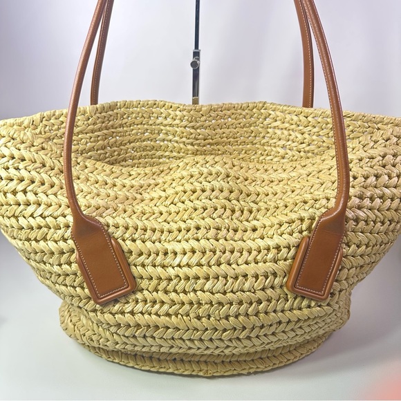 NEW Bottega Veneta Acro Natural Wood Rafia Medium Tote - Picture 2 of 16
